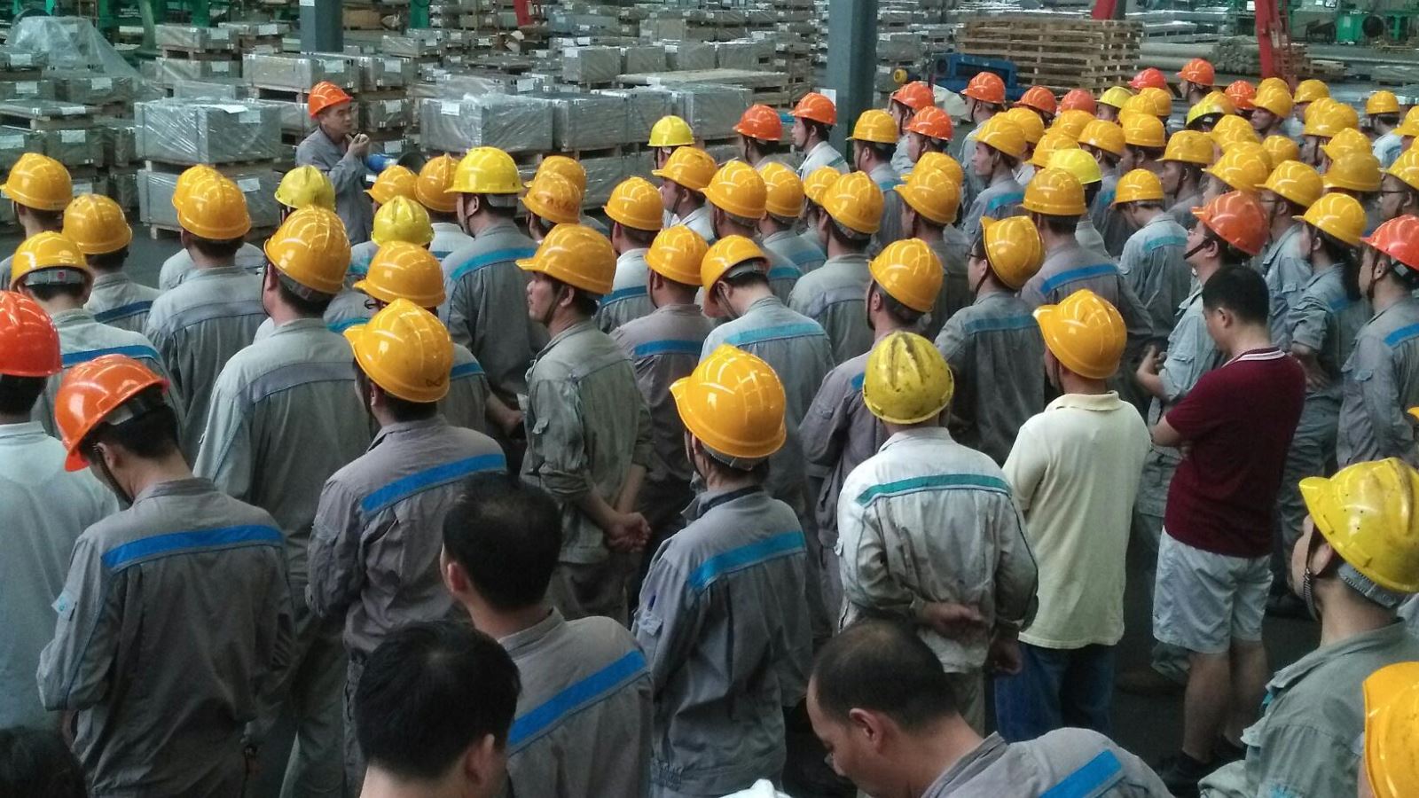 华美板材组织开展质量活动月动员大会